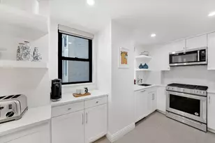 120 E 79th St, New York City, NY 10021 - Photo 4