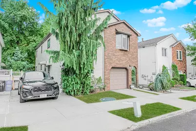 100 Marisa Circle, New York City, NY 10309 - Photo 2