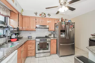 100 Marisa Circle, New York City, NY 10309 - Photo 28