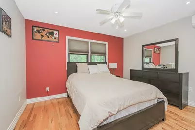 100 Marisa Circle, New York City, NY 10309 - Photo 14