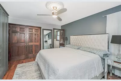 100 Marisa Circle, New York City, NY 10309 - Photo 10