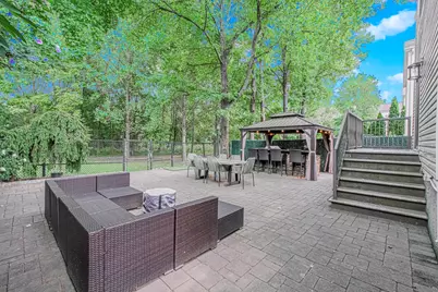 100 Marisa Circle, New York City, NY 10309 - Photo 34