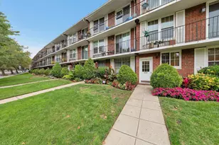 9995 Shore Rd, New York City, NY 11209 - Photo 8