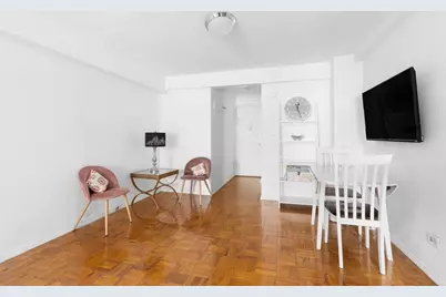 240 E 55th Street #9-H, New York City, NY 10022 - Photo 4