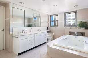 360 E 72nd St, New York City, NY 10021 - Photo 12