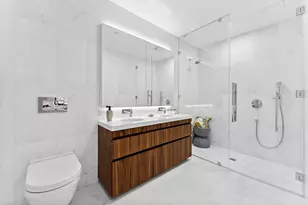 244 E 52nd St, New York City, NY 10022 - Photo 8