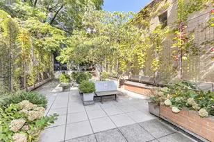 300 E 74th St, New York City, NY 10021 - Photo 10