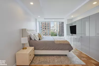 870 United Nations Plaza #8C, New York City, NY 10017 - Photo 6