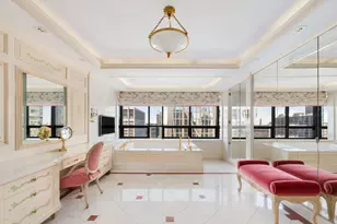 15 W 53rd St, New York City, NY 10019 - Photo 20