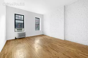 433 W 54th St, New York City, NY 10019 - Photo 2