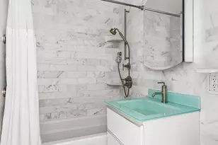 136 E 56th St, New York City, NY 10022 - Photo 6