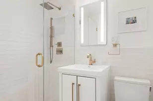 305 E 24th St, New York City, NY 10010 - Photo 6