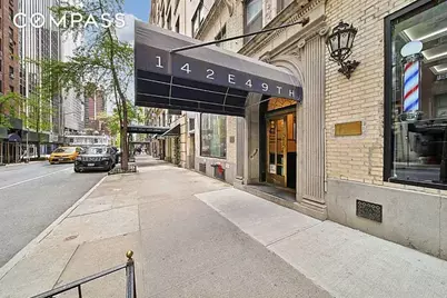 142 E 49th Street #3D, New York City, NY 10017 - Photo 6