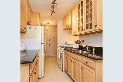 2475 W 16th Street #17G, New York City, NY 11214 - Photo 8