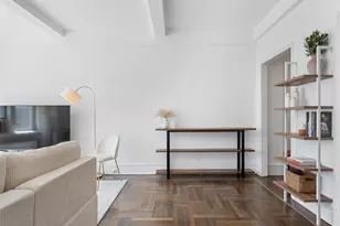 269 W 72nd St, New York City, NY 10023 - Photo 4