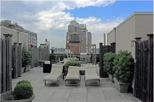 505 W 47th St, New York City, NY 10036 - Photo 12