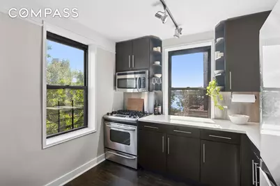 9511 Shore Road #606, New York City, NY 11209 - Photo 4