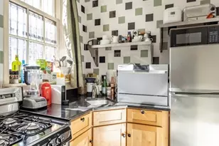 428 W 44th St, New York City, NY 10036 - Photo 8