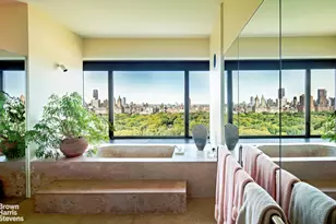 980 5th Ave, New York City, NY 10075 - Photo 4