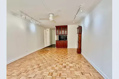 250 W 89th Street #4L, New York City, NY 10024 - Photo 2