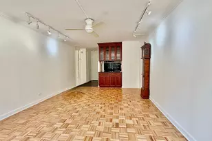 250 W 89th St, New York City, NY 10024 - Photo 2