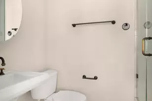 518 E 89th St, New York City, NY 10128 - Photo 16