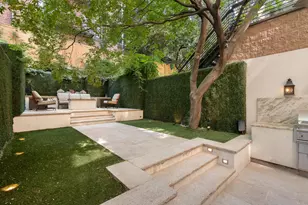 518 E 89th St, New York City, NY 10128 - Photo 2