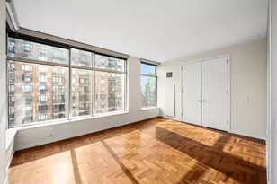 250 E 54th St, New York City, NY 10022 - Photo 4