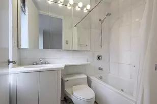 161 W 61st St, New York City, NY 10023 - Photo 10