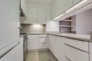 161 W 61st St, New York City, NY 10023 - Photo 8