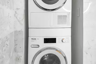 167 E 61st St, New York City, NY 10065 - Photo 6