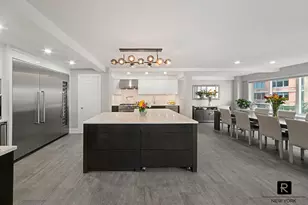 240 E 55th St, New York City, NY 10022 - Photo 1