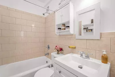 121 W 72nd Street #5C, New York City, NY 10023 - Photo 4