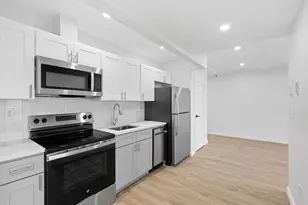 14-41 Broadway, New York City, NY 11106 - Photo 2