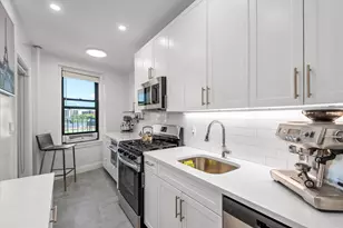 270 Seaman Ave, New York City, NY 10034 - Photo 10