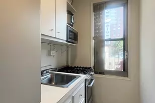 242 E 38th St, New York City, NY 10016 - Photo 6