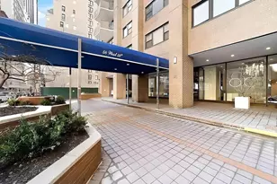 58 W 58th St, New York City, NY 10019 - Photo 16
