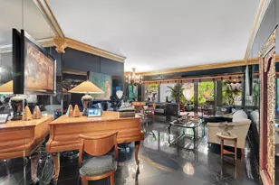 58 W 58th St, New York City, NY 10019 - Photo 4