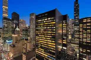 58 W 58th St, New York City, NY 10019 - Photo 24