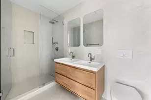 184 Hawthorne St, New York City, NY 11225 - Photo 8