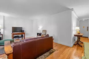 579 W 215th St, New York City, NY 10034 - Photo 4