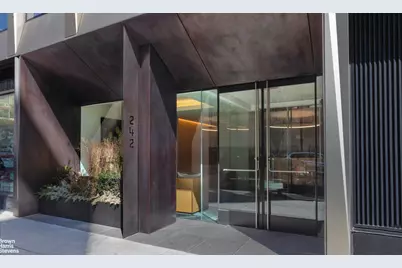 242 Broome Street #7D, New York City, NY 10002 - Photo 18