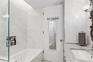 530 E 76th St, New York City, NY 10021 - Photo 12