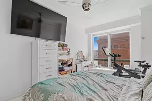 530 E 76th St, New York City, NY 10021 - Photo 10