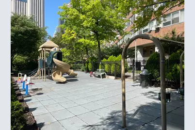 215 Park Row #8F, New York City, NY 10038 - Photo 12