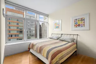 310 E 53rd St, New York City, NY 10022 - Photo 12