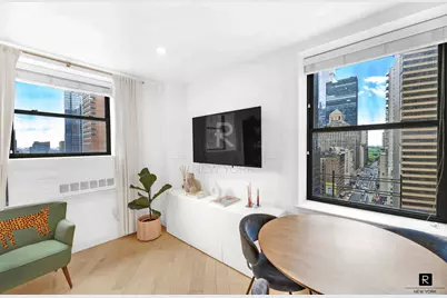 150 W 51st Street #1919, New York City, NY 10019 - Photo 2