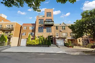 26-33 28th St, New York City, NY 11102 - Photo 16