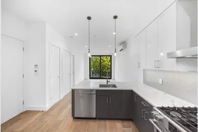 26-33 28th Street #3-B, New York City, NY 11102 - Photo 4