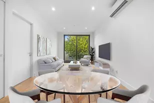 26-33 28th St, New York City, NY 11102 - Photo 8